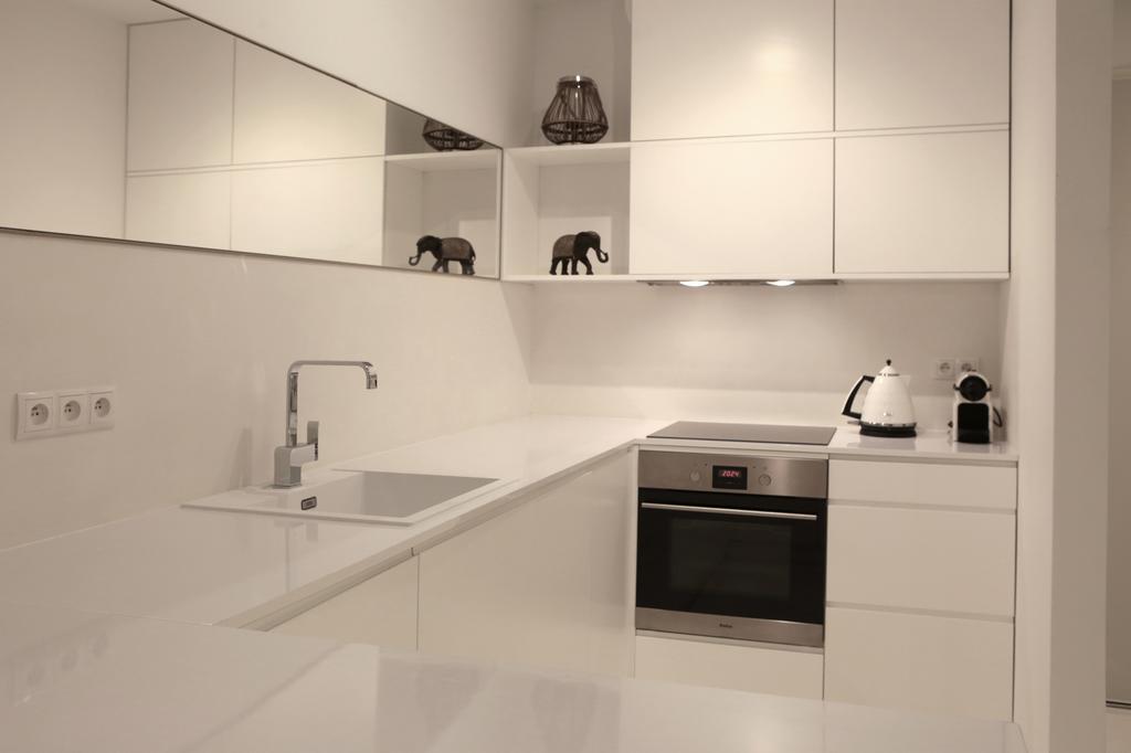 Super-Apartamenty Prestige بوزنان المظهر الخارجي الصورة